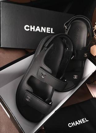 Сандалі в стилі chanel