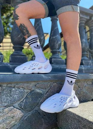Тапочки adidas yeezy foam runner mineral white4 фото