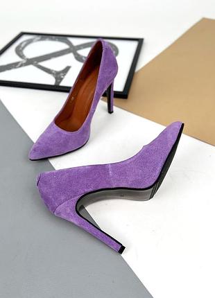 Натуральні туфлі човники