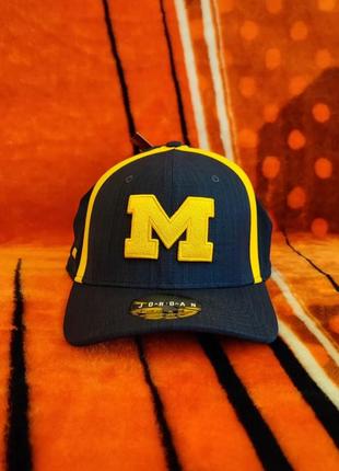 Оригинал. жирнейшая бейсболка jordan dri fit aero coach x michigan wolverines.2 фото