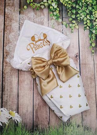 Ошатний річний конверт-ковдру з мереживом на виписку