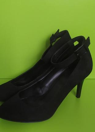 Класичні туфлі чорні з ремешком new look, 7/402 фото