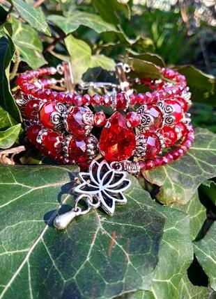 Браслет красный цветок лотос