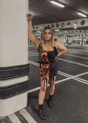 Платье с затяжками принт огонь