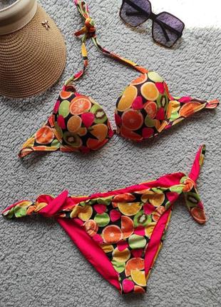 Яскравий купальник бікіні тропічні фрукти