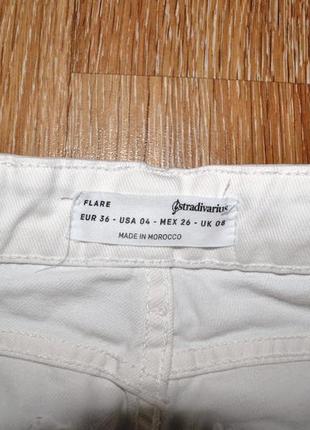 Белоснежные джинсы клеш stradivarius9 фото