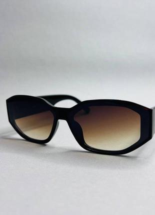 Сонцезахисні окуляри versace2 фото