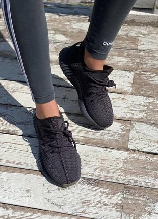 Жіночі кросівки adidas yeezy boost 350 black cinder рефлективна смужка8 фото