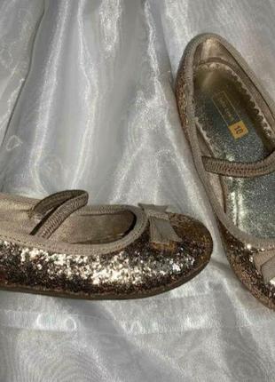 Нарядные туфельки золотистого цвета с напылением р.10/28-291 фото