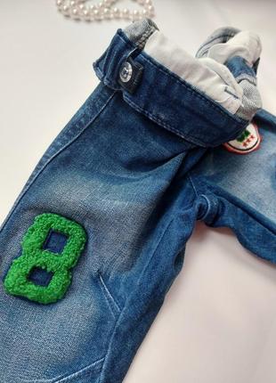 Крутые джинсы узкачи скинни с нашивками f&f 2 года рост 925 фото