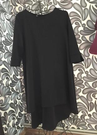 Чорна сукня