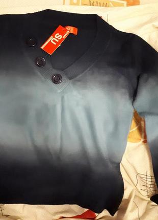 Новый нарядный свитер