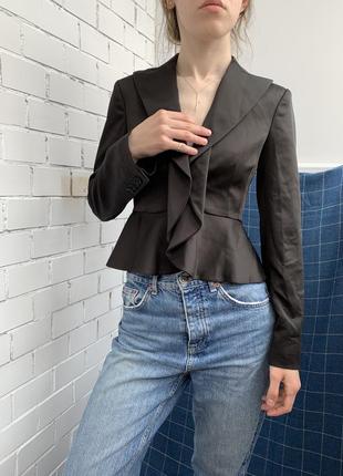 Піджак приталений атласний