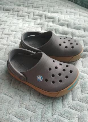 Crocs 6 c 7