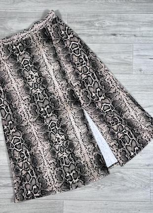 Юбка со змеиным принтом dorothy perkins
