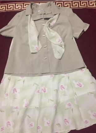 Літній костюм