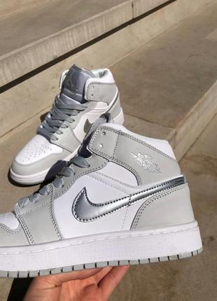 Женские кроссовки nike air jordan 1 silver grey white 36-37-38-39-40-412 фото