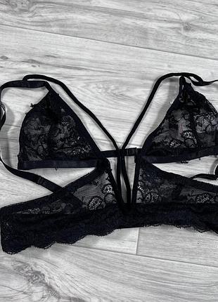 Браллет чорний мереживний з смужками на грудях boohoo
