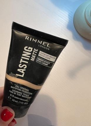 Rimmel london lasting matte foundation тональный крем мусс2 фото