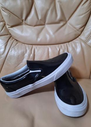 Кожаные слипоны vans