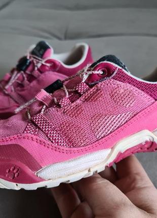 Дитячі рожеві кросівки для дівчинки jack wolfskin кросівки jungle gym low4 фото