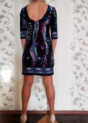 Оригинальное платье туника с ярким орнаментом5 фото