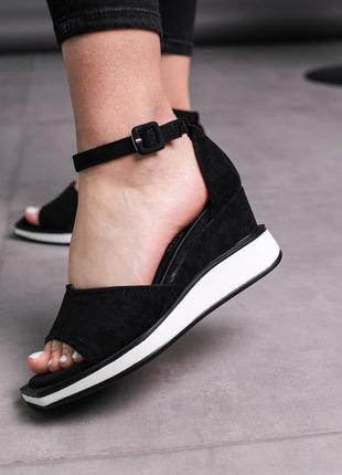 Женские босоножки черные замшевые на танкетке черного цвета летние - женская обувь на лето 20225 фото