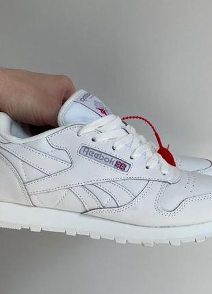 Кроссовки SMILEY Delivers Good Vibes on the Reebok Shaq Attaq