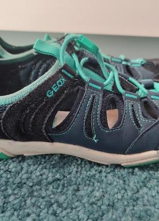 Літні закриті босоніжки geox 35р