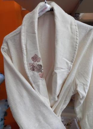 Женский махровый 100% хлопок халат с шалевым воротник с вышивкой цветы жіночий махровий халат бавовна5 фото
