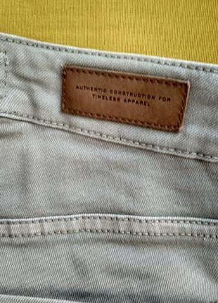 Светлые бежевые джинсы слим logg от h&m4 фото