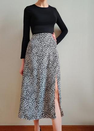 Новая леопардовая юбка с разрезом 🖤 с замерами3 фото