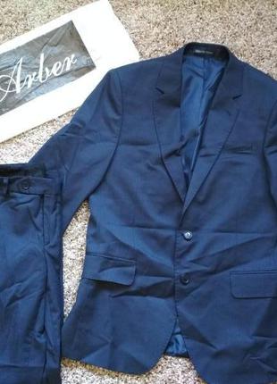 Мужской костюм