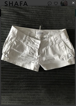 Белые шорты