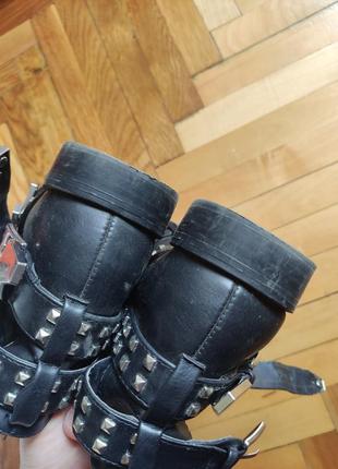 Ботинки с застежками черные7 фото