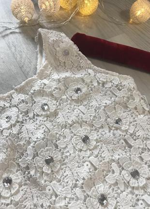 Платье с кружевом и стразами zara mango new look