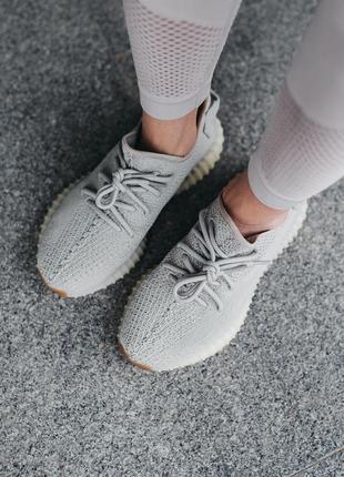Жіночі кросівки adidas yeezy boost 350 v2 sesame#адідас8 фото