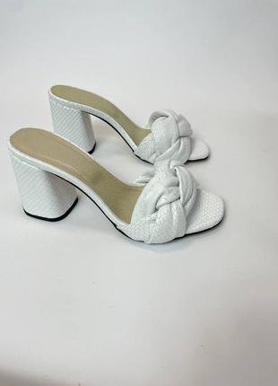 Ексклюзивні шльопанці з натуральної італійської шкіри плетіння коса