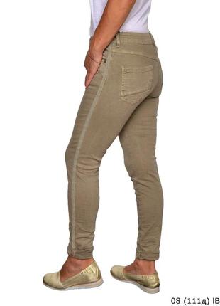 Джинси жіночі. размеы: 42-50. кольори: коричневий, оливковий, бежевий. стильні жіночі джинси. молодіжні джинси.6 фото