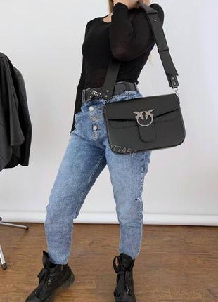 Сумка кросбоді чорна кроко каркасна під пінко, жіноча сумка кроссбоди чорна вставка рептилія в сти