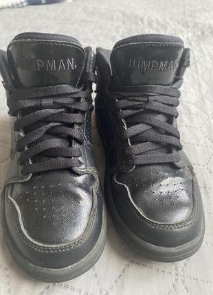 Кроссовки 4