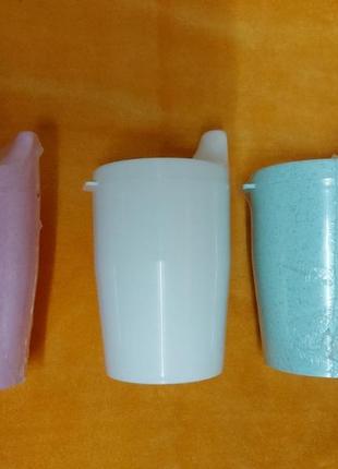 Стакан, поилка, непроливайка.