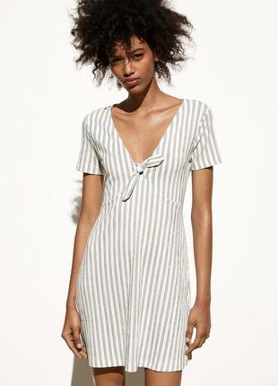 Zara красиве біле літнє плаття розмір