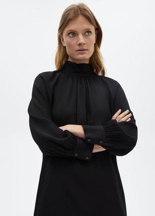 Ідеальне чорне візкозне плаття в стилі овер від massimo dutti 🖤