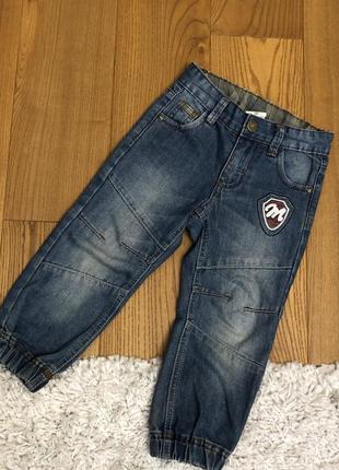 Классные джинсы для мальчика на резинках рост 98