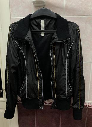 Куртка-бомбер кофта