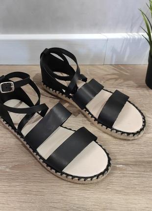 Босоножки zign