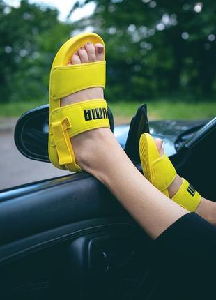 Босоніжки sandal yellow боссоножки сандалі сандалі