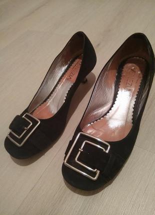 Туфлі чорний замш з пряжкою, каблук 3 см