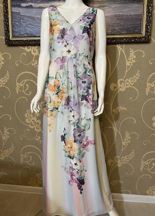 Дуже красиве і стильне брендові сукні.